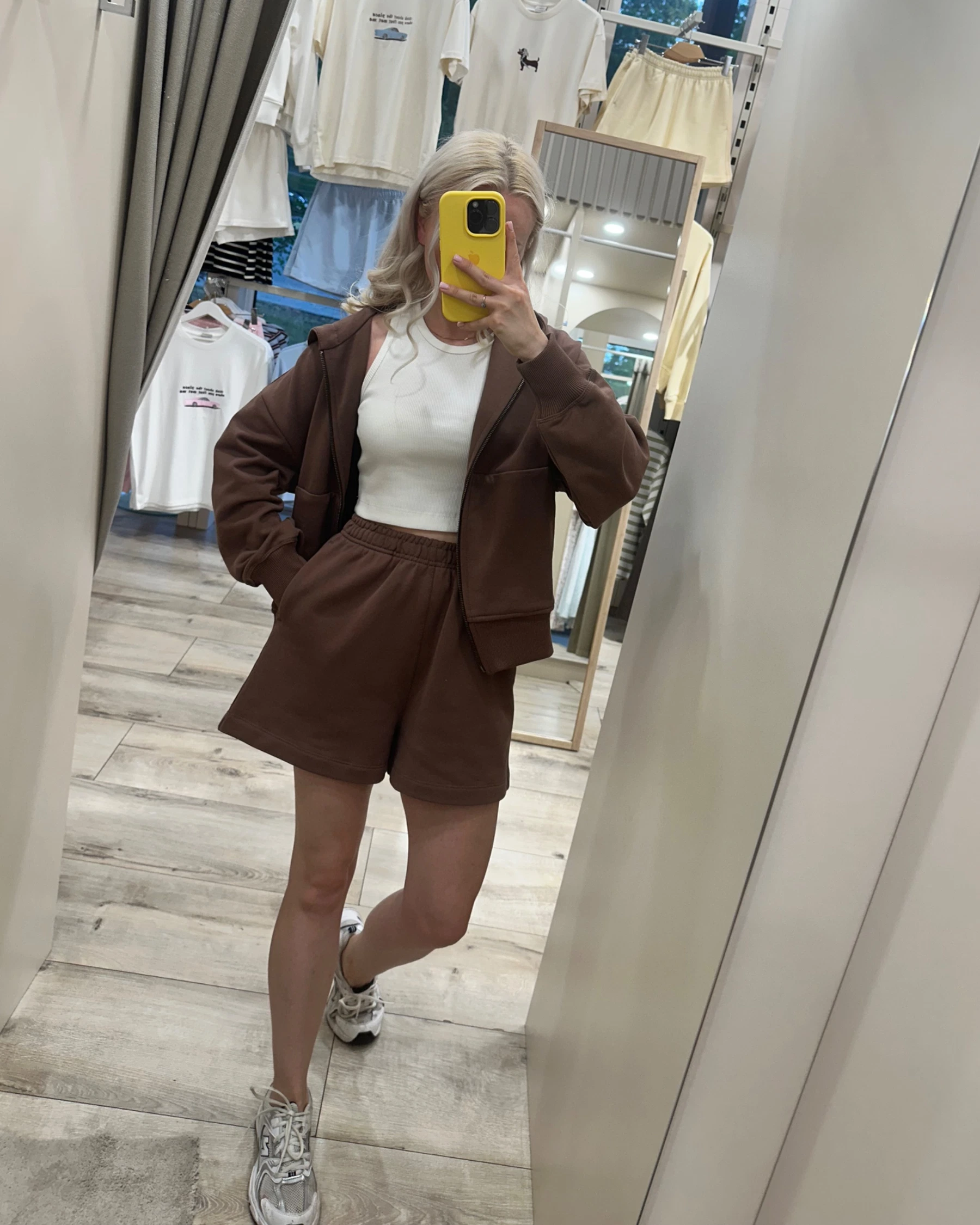 Шорти, шоколадний